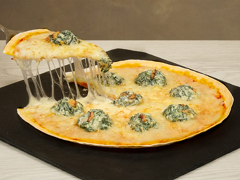 Creamy Sardine Spinach Pizza, made with 555 Sardines